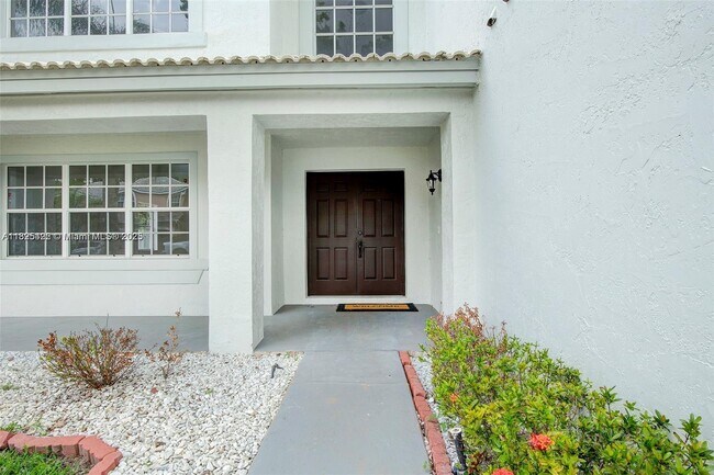 Building Photo - 1127 SW 104th Way