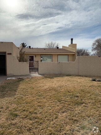 Building Photo - 13 Paseo Village