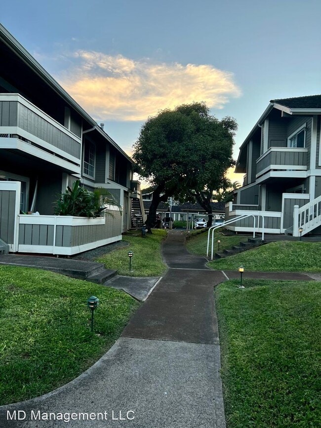 Building Photo - 2 br, 1 bath House - Royal Palm at Waipio ...