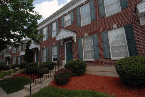 Primary Photo - 305 Heritage Commons Cir