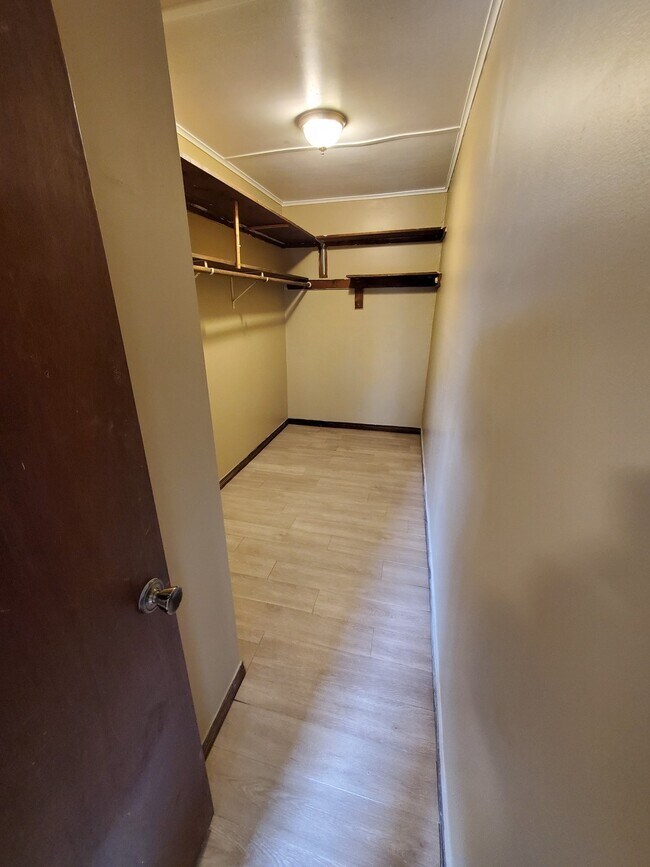 Foto del edificio - 2304 Fasske Street, Unit 8