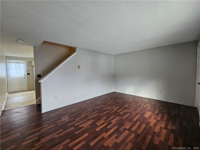 Foto del edificio - 1448 Meriden Rd