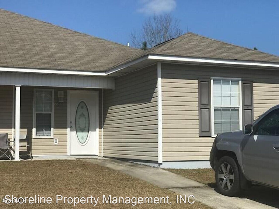 Foto principal - 3 br, 2 bath House - 5515 Quail Creek Circle