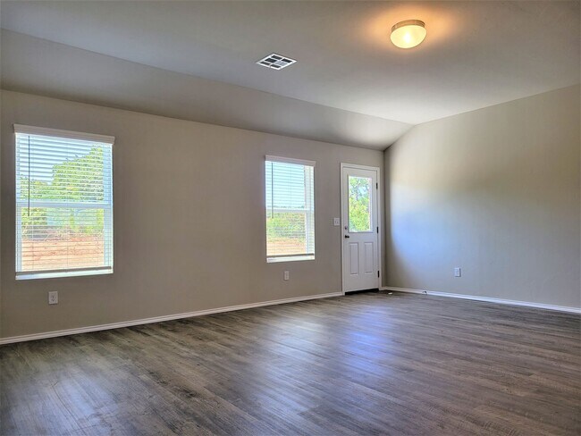 Foto del edificio - 21242 Winding Brook