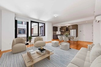 Building Photo - 123 Melrose St