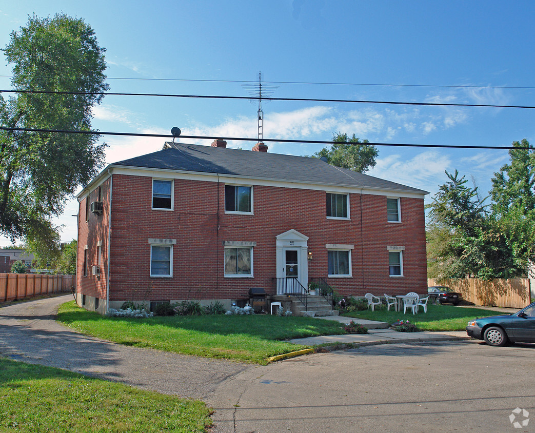 Primary Photo - Kay's Apartments