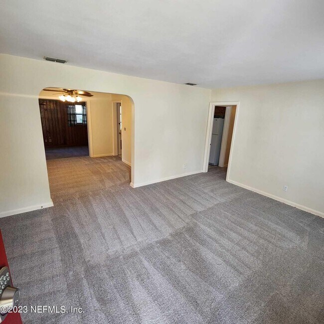 Foto del edificio - 2417 Barlad Dr