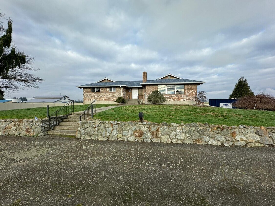 14601 River Bend Rd, Mount Vernon, WA 98273 House Rental in Mount