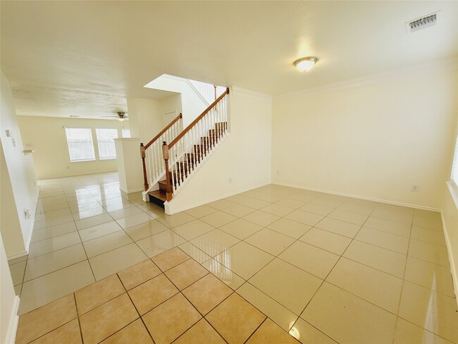 Building Photo - 3807 Brook Garden Ln