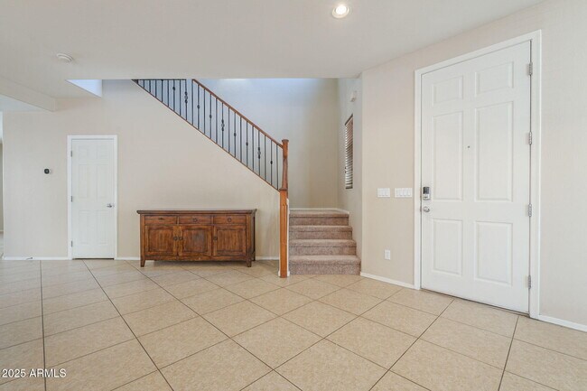 Building Photo - 3484 E Gary Way