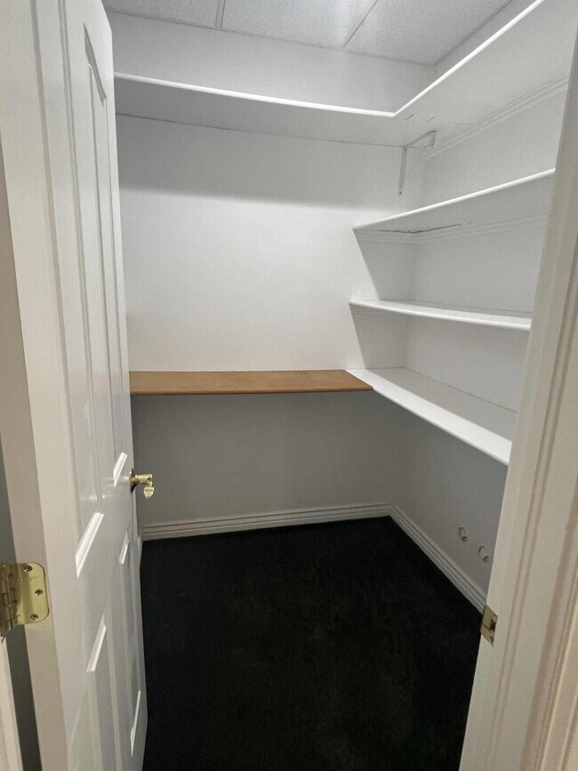 Foto del edificio - 455 N 1300 E