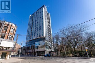 Building Photo - 219-219 Dundas St E