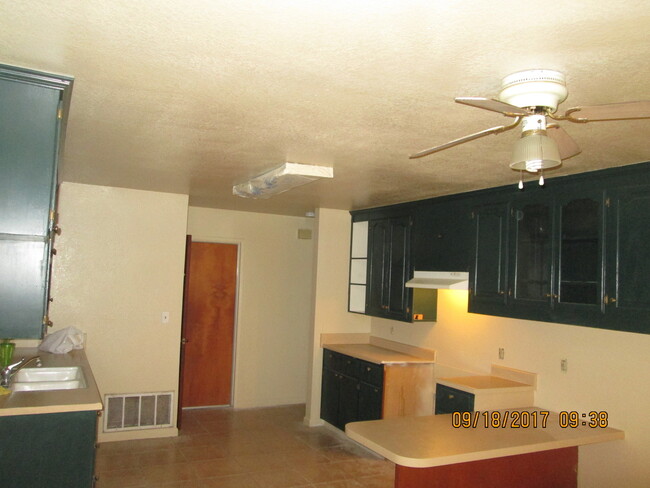 Foto del edificio - 2 bedroom, 2 baths, 1 car garge House