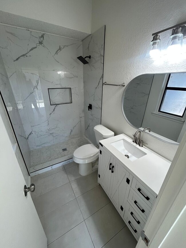 Foto del edificio - At such an affordable rental rate, this home won't last long!