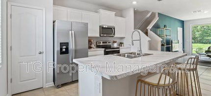 Building Photo - 8245 Watercourse Wy