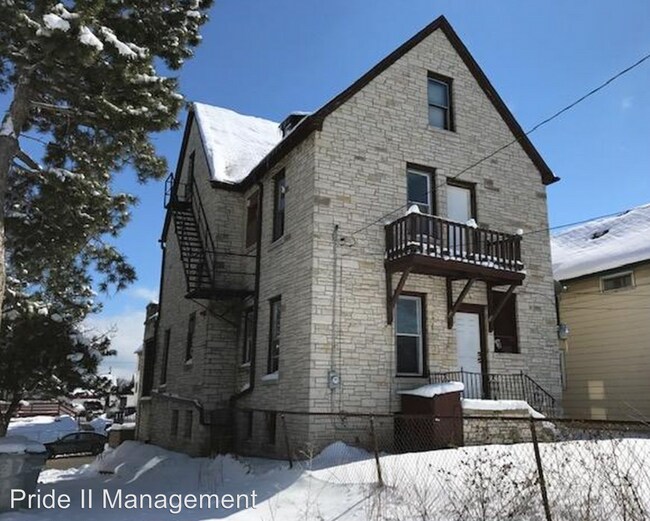 Building Photo - 2 br, 1 bath Apartment - 743 S 24th St