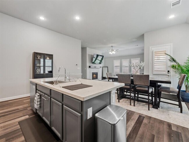 Foto del edificio - 4415 Millstone Dr