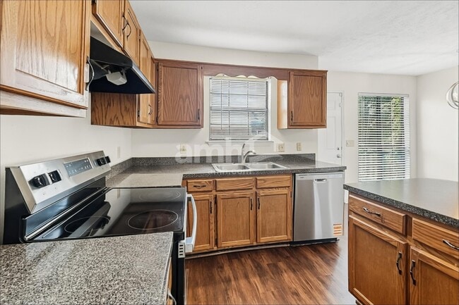 Building Photo - 3609 Applewood Ln