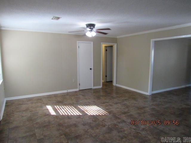 Foto del edificio - 120 Oaklawn Dr