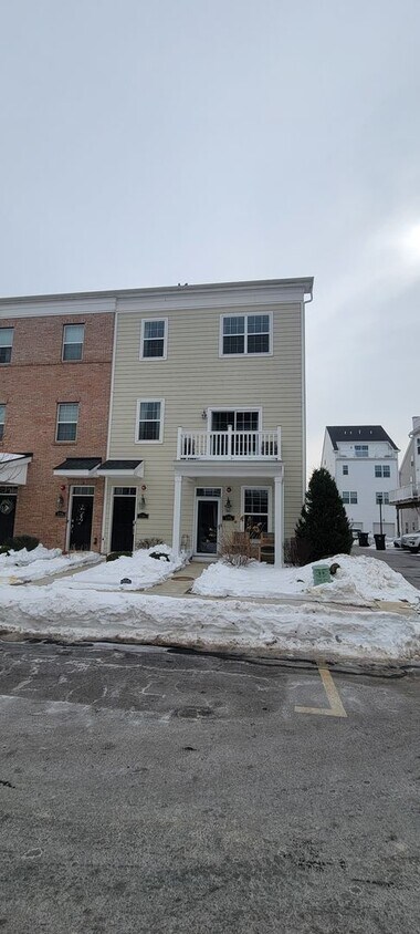 Large Townhome - Bensalem - Large Townhome - Bensalem