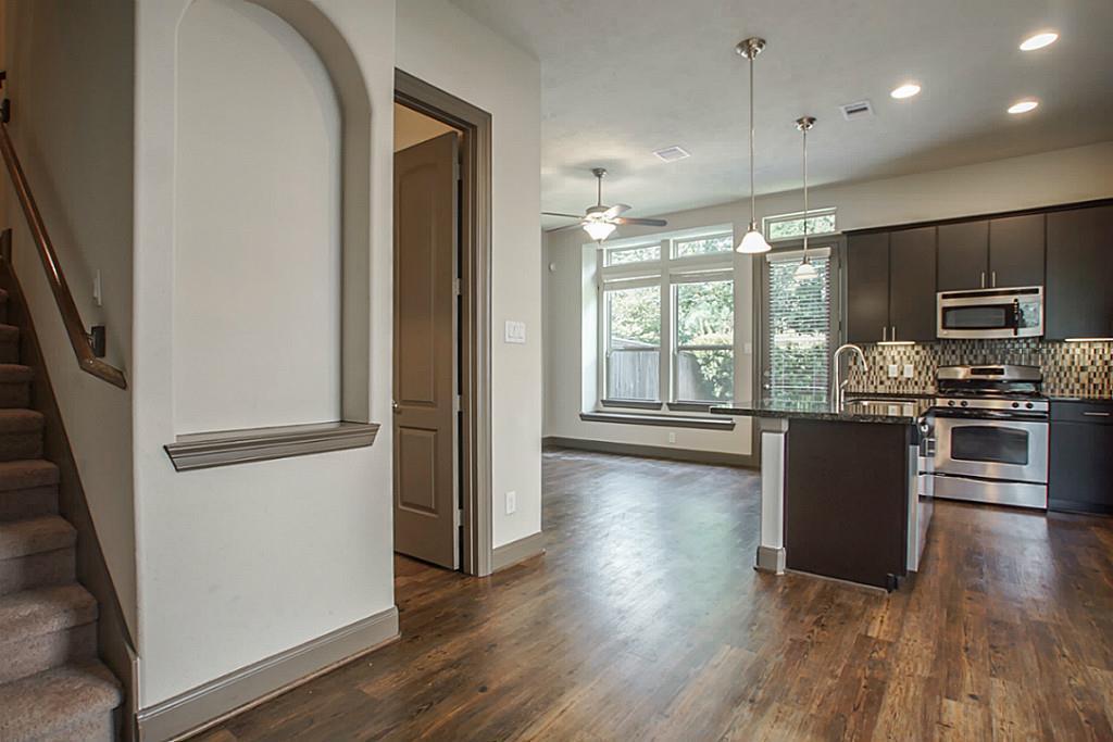 Primary Photo - 103 Aventura Pl