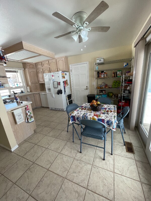 986 Cedar Knolls W Unit A2, Cedar City, UT 84720 Room for Rent in