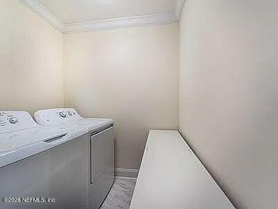 Foto del edificio - 3054 Caroline Crest Dr E