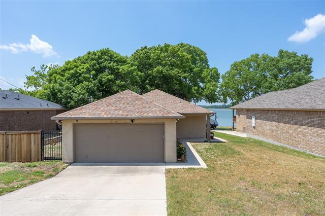 Building Photo - 2127 E Lake Dr