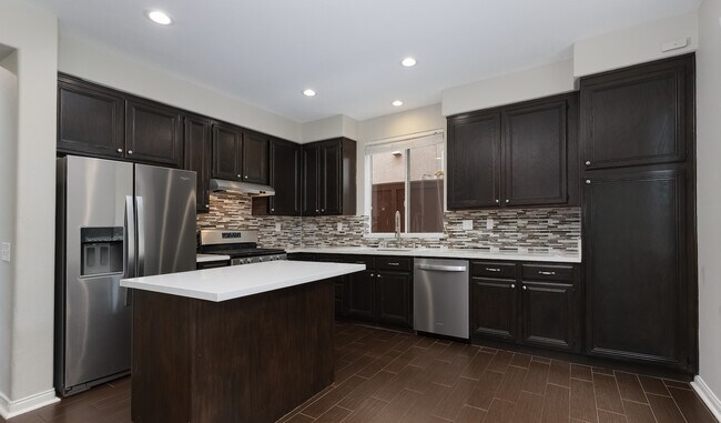Building Photo - 4720 Milano Way