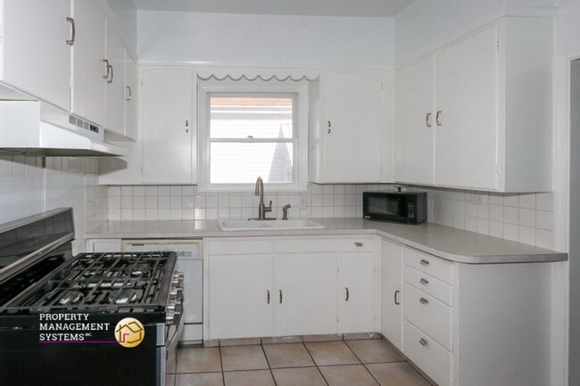 Foto del edificio - 4 Bedroom Home in Salt Lake City!