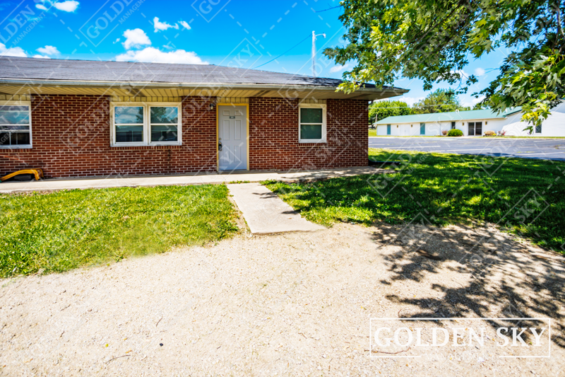 Primary Photo - 111 S Keystone Cir