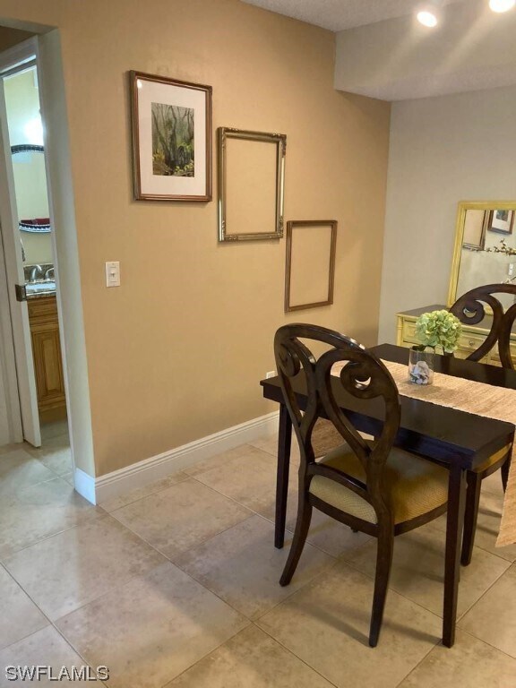 Foto del edificio - 2070 Arbour Walk Cir