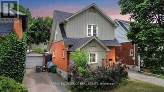 Building Photo - 626 Downie St