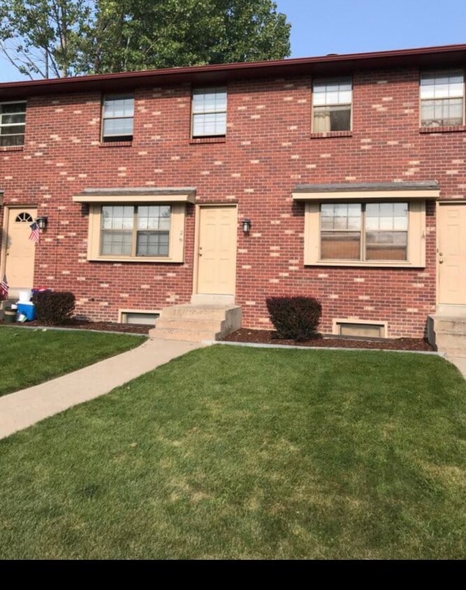 Photo - 1720 Cambridge Drive