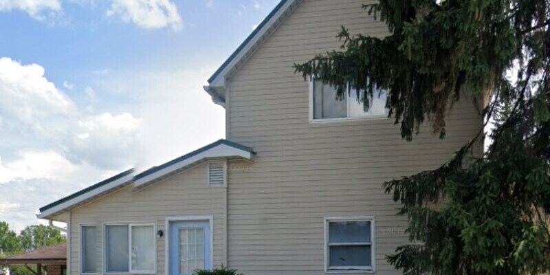 Primary Photo - 483 A West Perry Street