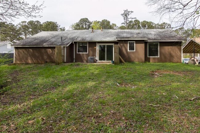 Building Photo - 2414 Leslie Brook Dr