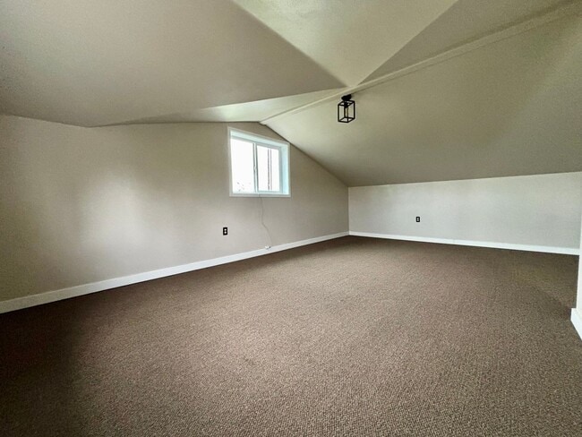 Building Photo - Cozy House in Meadow Lakes Area