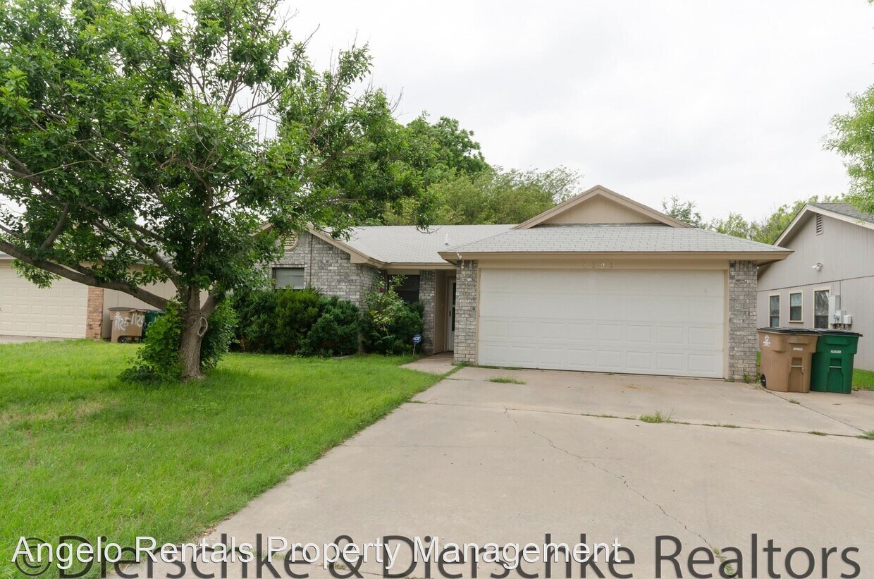 Foto principal - 3 br, 2 bath House - 1121 Todd Ln