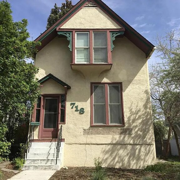 Primary Photo - 718 E Broadway St
