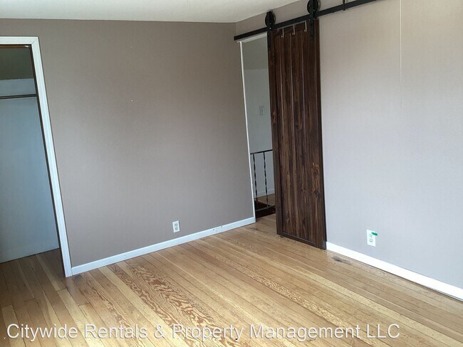Building Photo - 2 br, 1 bath House - 6516 W Villard Ave