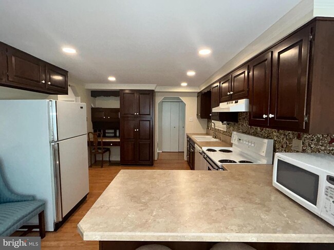 Foto del edificio - 2289 N Firelane Rd