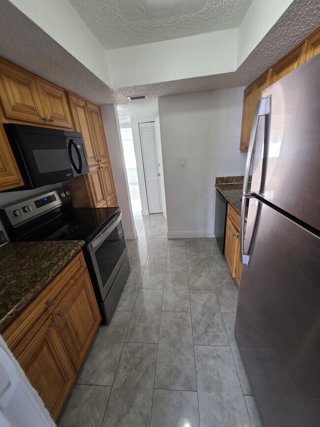 Building Photo - 4747 S Texas Ave