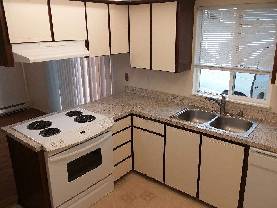 Primary Photo - 2421 Alabama St