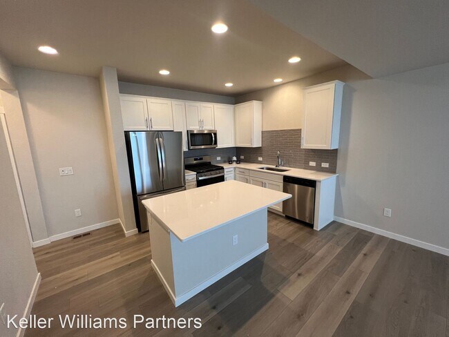 Building Photo - 3 br, 3 bath House - 6271 Veranda Vw