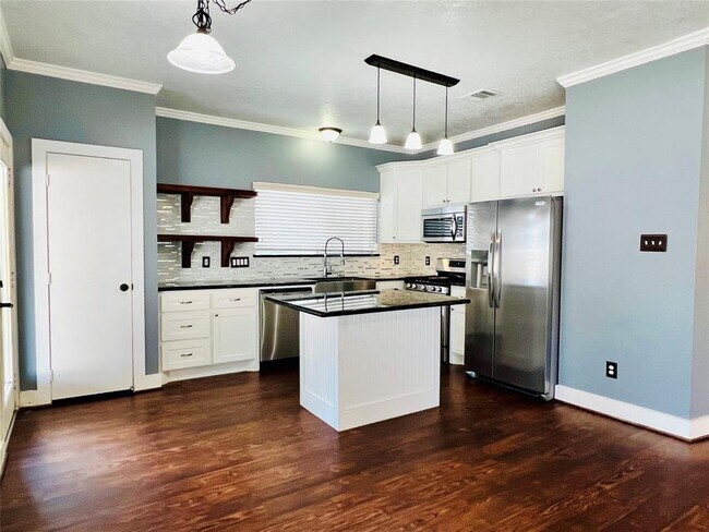 Foto del edificio - 6203 Spruce Bough Ct
