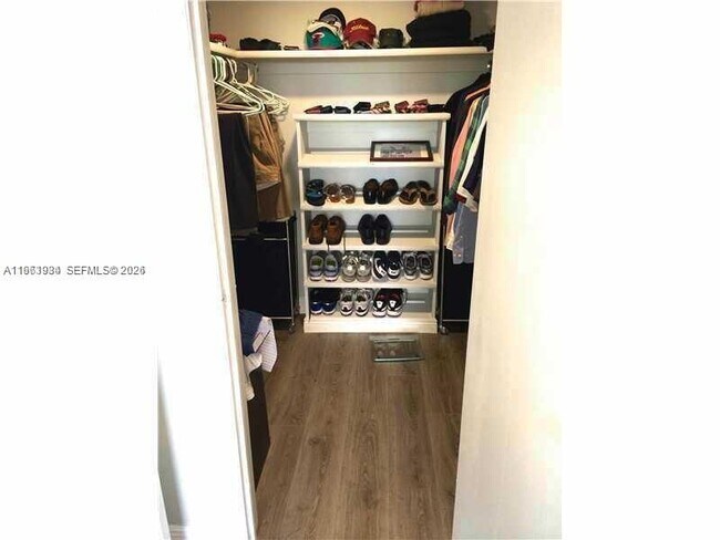 Building Photo - 1881 Middle River Dr