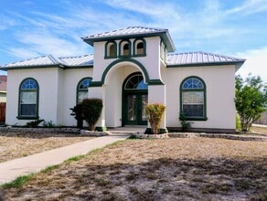 Building Photo - 216 Alyssa Dr