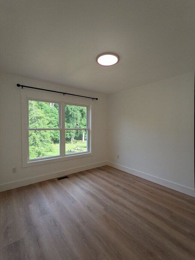 Foto del edificio - Black Mountain Rental!
