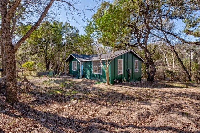 Building Photo - 1104 S 2nd St