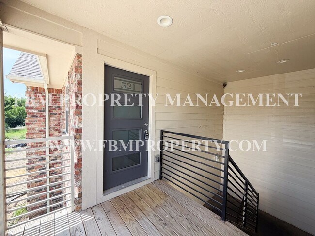 Foto del edificio - 1203 N Clay St
